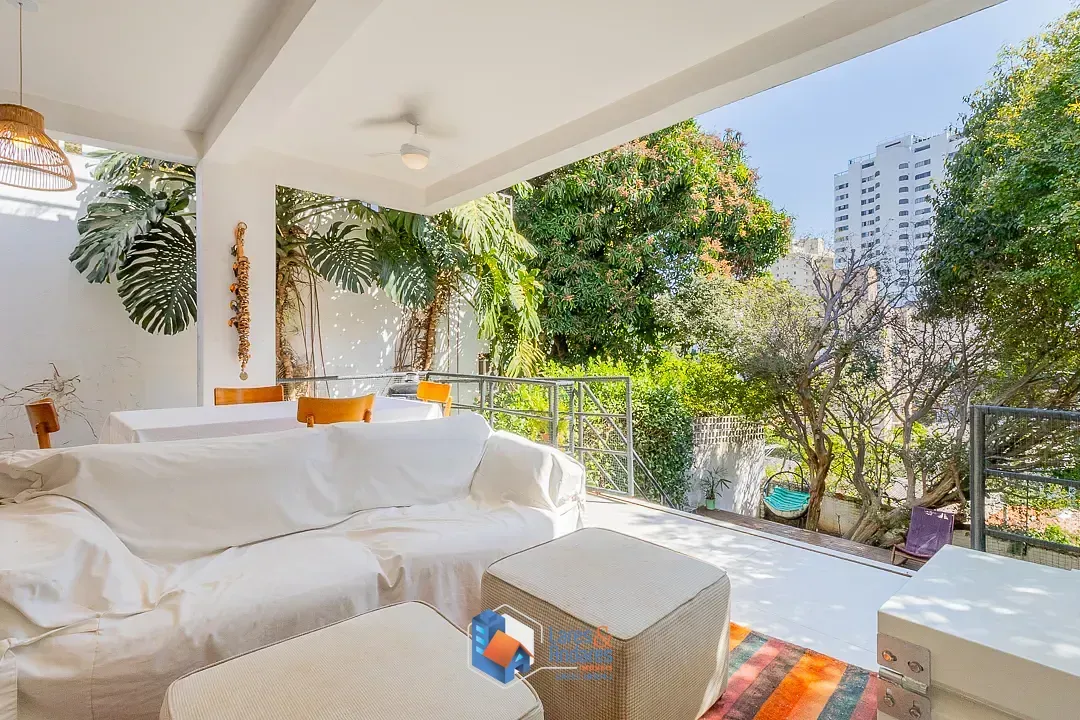Imagem Casa para venda em Vila Ipojuca com 3 quartos, sendo 3 suítes, 290m²