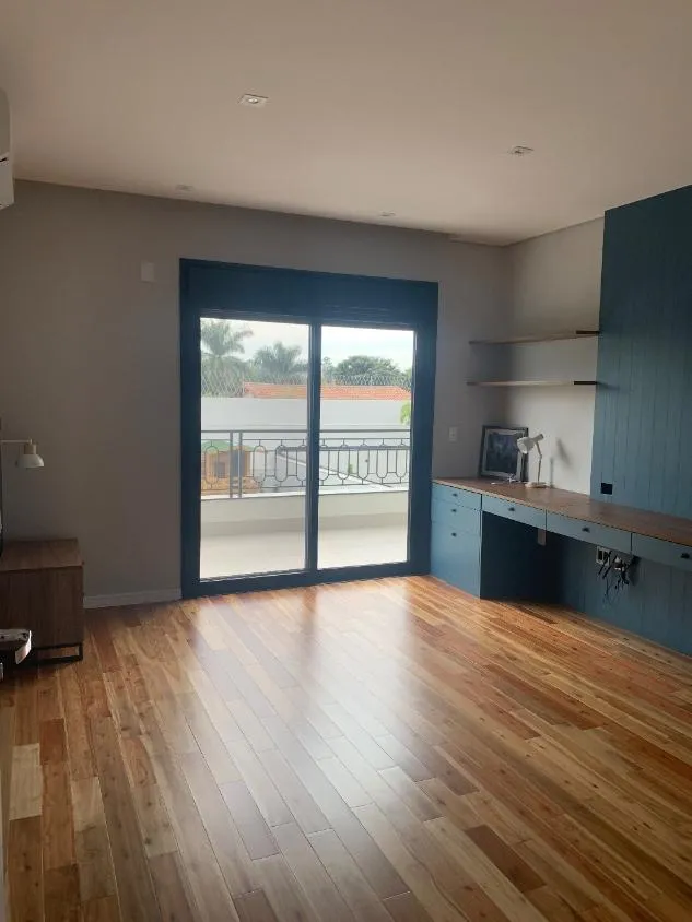 Imagem Casa Espetacular em Condomínio Fechado em Valinhos - Oportunidade Única!