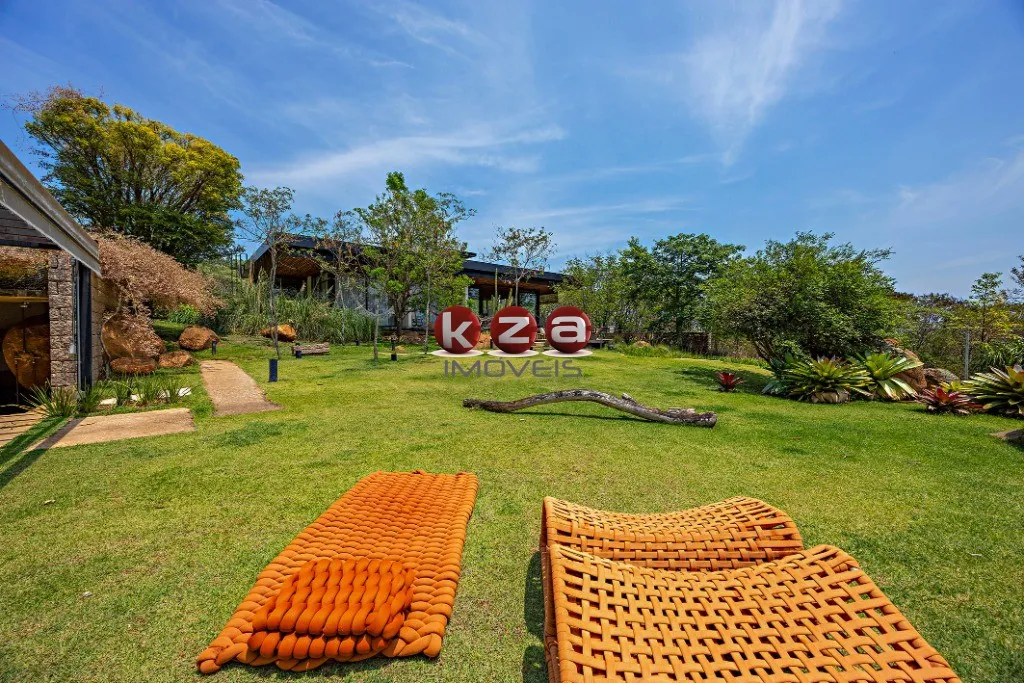Imagem Venda de Casa Espetacular em Itu-SP: 5 Quartos, 3 Suítes, 3 Salas, 800 m² constr. Muita Natureza, 20.000 metros de terreno no Jardim Paraíso II.
