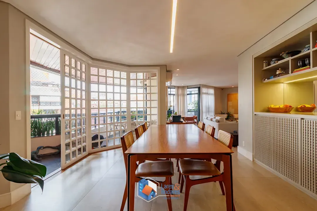 Imagem Apartamento para venda em Real Parque com 3 quartos, sendo 3 suítes, 289m²