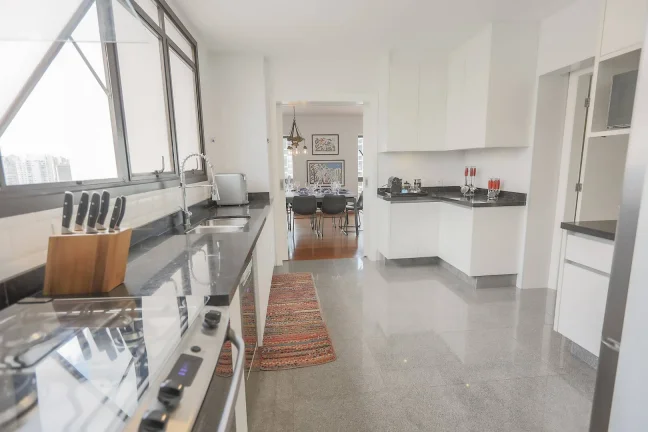 Imagem Apartamento Brooklin - 227M², 3 Dorms, 3 Suítes, 3 Vagas, Varanda.