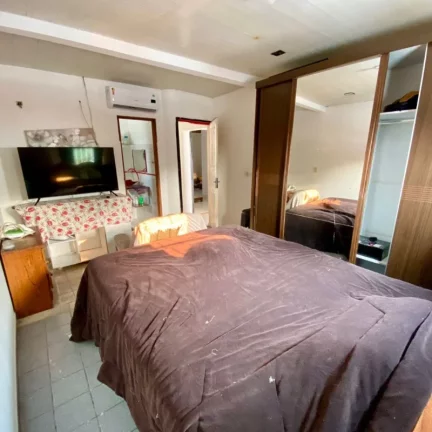 Imagem Casa com 3 suítes , com ótimo preço , disponível para venda em Manaus