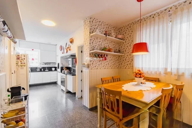 Imagem Apartamento de luxo com 3 suítes e 330m² em Higienópolis, São Paulo-SP: seu novo lar de sofisticação!