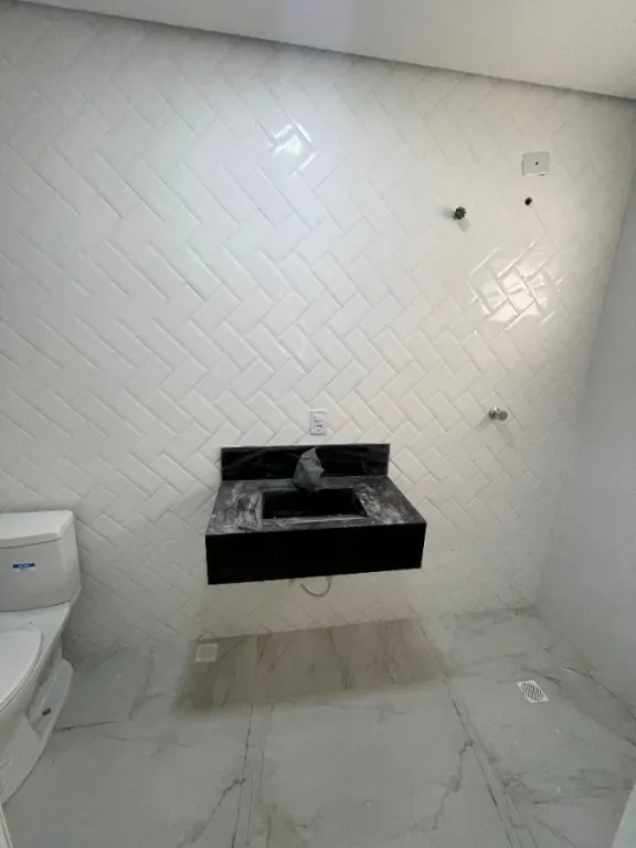 Imagem CASA COM 100,00 m² - MARACANÃ - PRAIA GRANDE SP