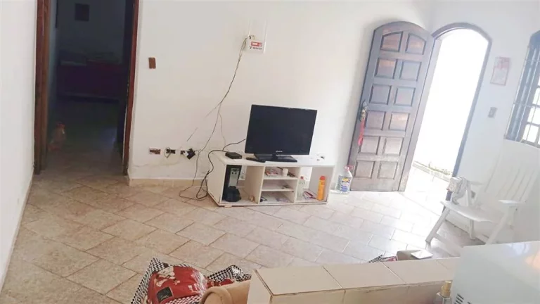 Imagem Casa a 200m da Praia na Vila Caiçara! 2 Dormitórios e Churrasqueira!