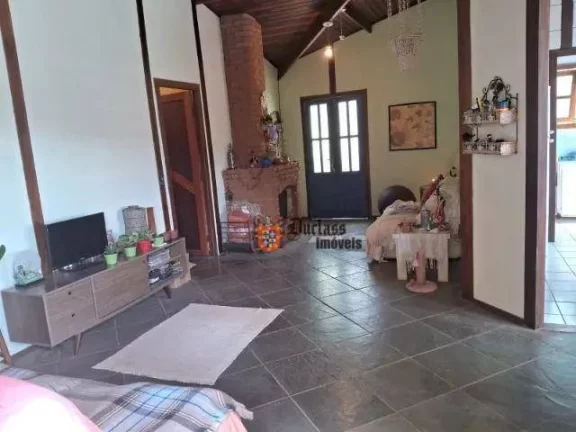 Imagem Casa com 6 dormitórios à venda, 224 m² por R$ 1.100.000,00 - Alpes da Cantareira - Mairiporã/SP