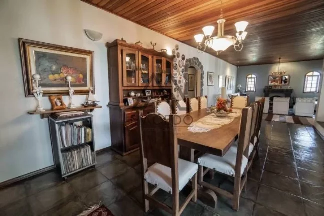 Imagem Magnífica Casa de Campo em Porangaba/SP