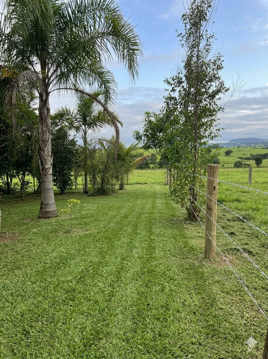 Imagem Chácara com 1000 m² à venda em Porangaba.