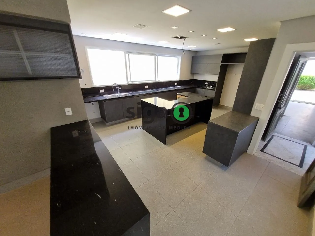 Imagem Casa em condomínio a venda no Alto da Boa Vista com 5 quartos