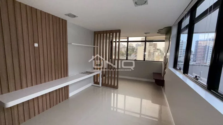 Imagem Sala Mobiliada em Ed Comercial - Centro - Ed Centro Médico São Lucas