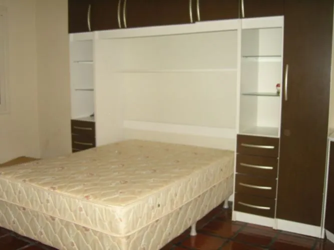 Imagem Casa para Venda - 216m², 3 dormitórios, sendo 1 suites, 2 vagas - Centro