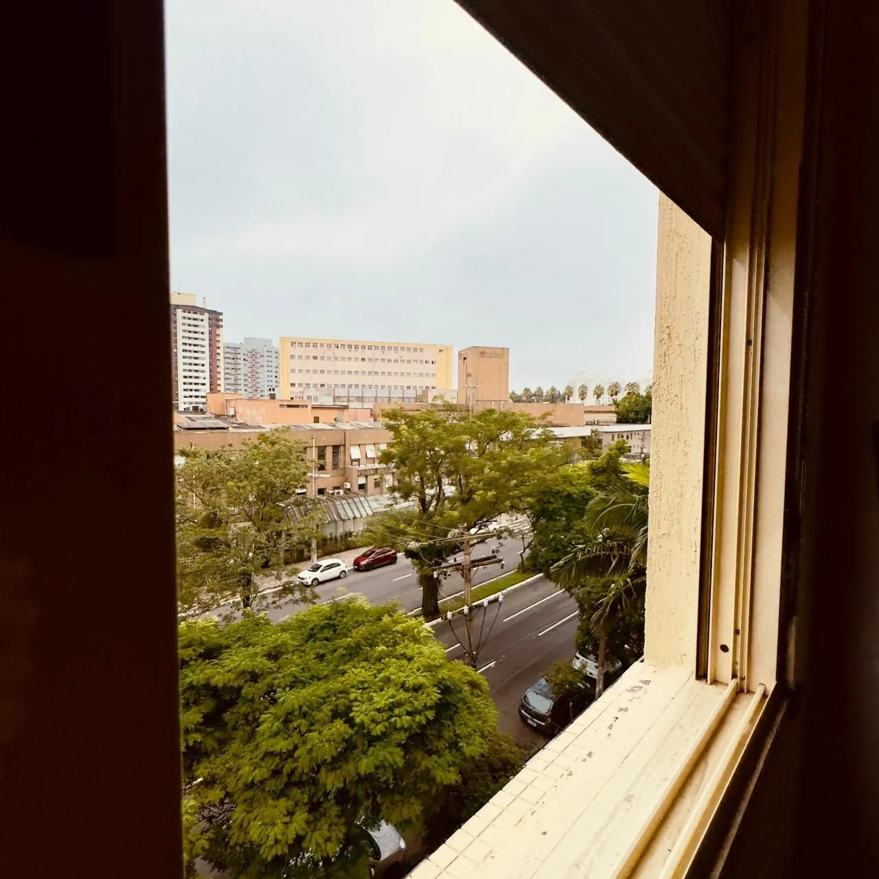 Imagem MÁFFER IMÓVEIS VENDE- APARTAMENTO Bairro Santana | Porto Alegre/RS