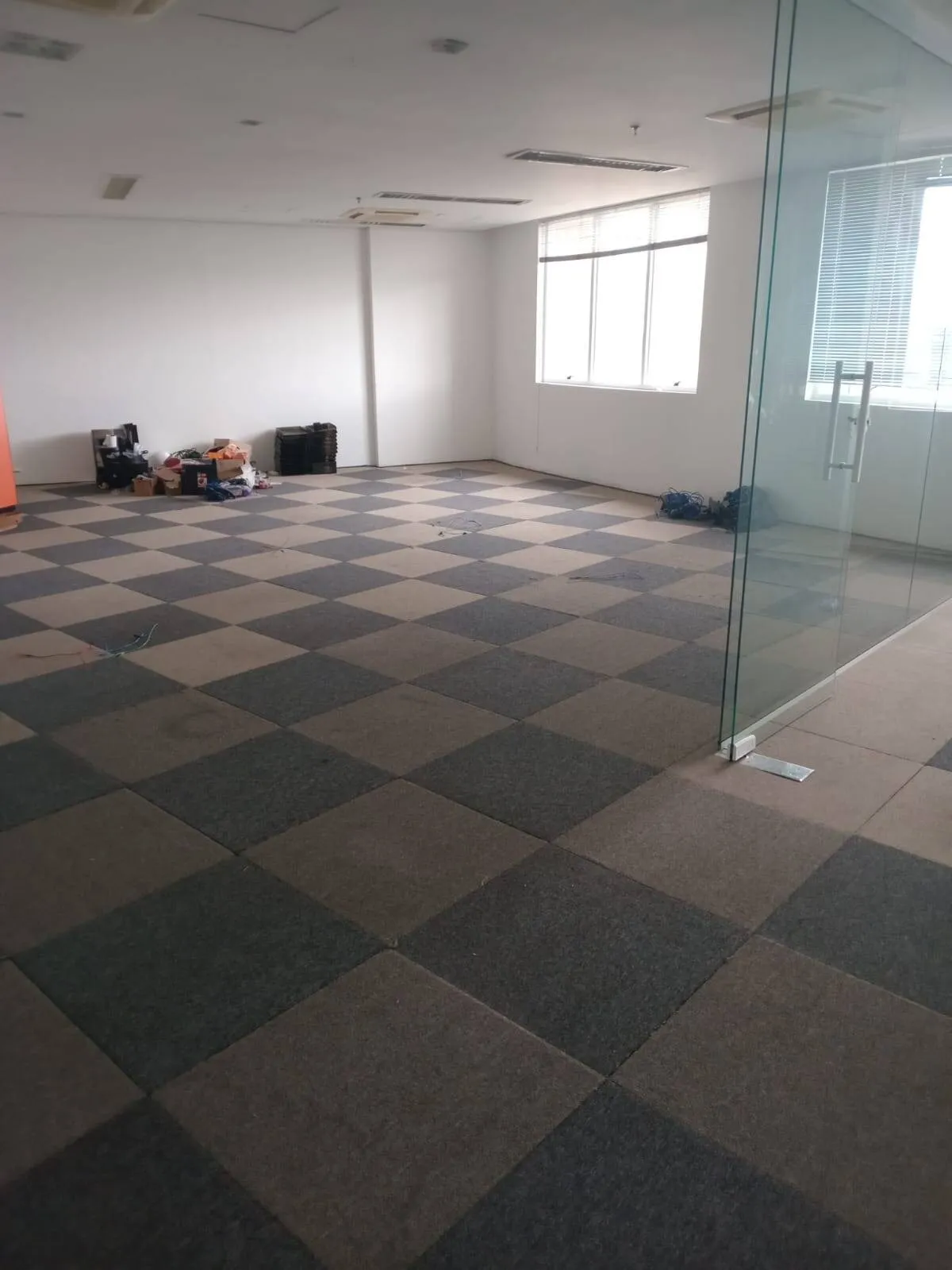 Foto do imóvel Sala Comercial no Centro de Alphaville com 106m² e 4 Vagas em ALPHAVILLE CENTRO INDUSTRIAL E EMPRESARIAL/ALPHAVILLE., BARUERI - SP