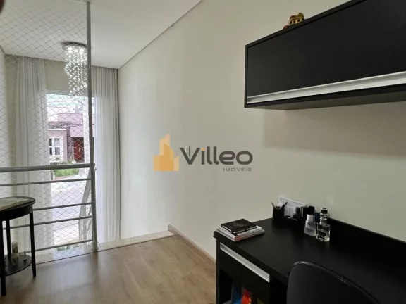 Imagem Apresentamos este magnífico sobrado localizado no Condomínio Villagio Milano, situado no bairro Wa...