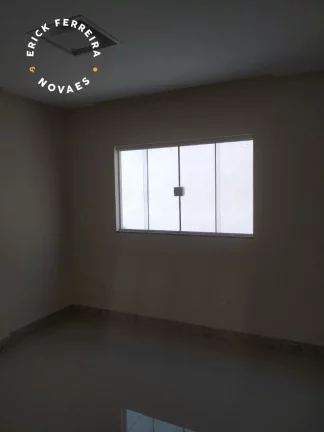 Imagem Belíssima casa duplex composta de 3 suítes área de lazer com piscina e churrasqueira em finíssimo acabamento.