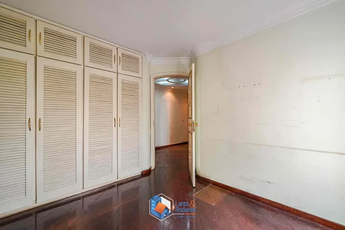 Imagem Apartamento para venda em Moema com 3 quartos, sendo 1 suíte, 142m²