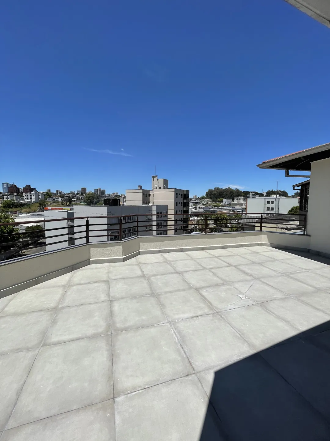 Imagem Apartamento à venda em Caxias do Sul, Santa Catarina, com 3 quartos, 210.64m2