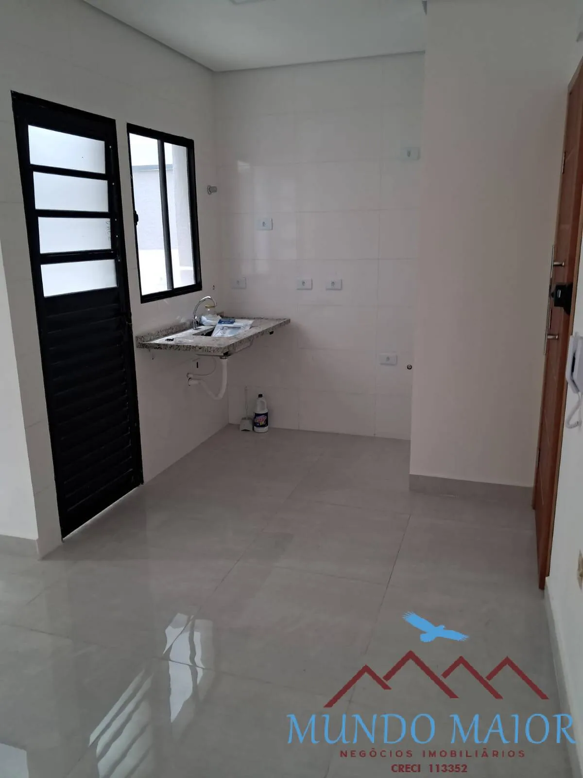 Imagem Apto 2 Dormitórios c/ Sacada -1vg - Excelente Localização na Vila América
