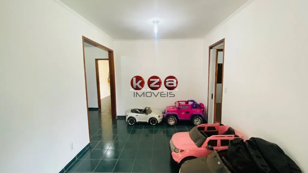 Imagem Imperdível casa à venda em Valinhos-SP, Jardim Itapuã: 4 quartos, 1 suíte, 2 salas, 3 banheiros, 3 vagas, 158m². Aproveite!