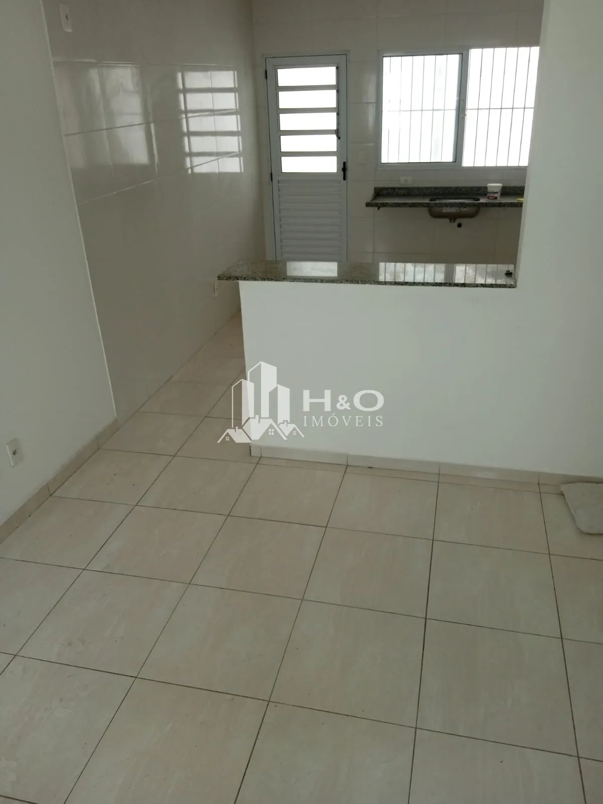 Imagem EXCELENTE OPORTUNIDADE - SOBRADO FRONTAL À VENDA - VILA NANCY/GUAIANAZES