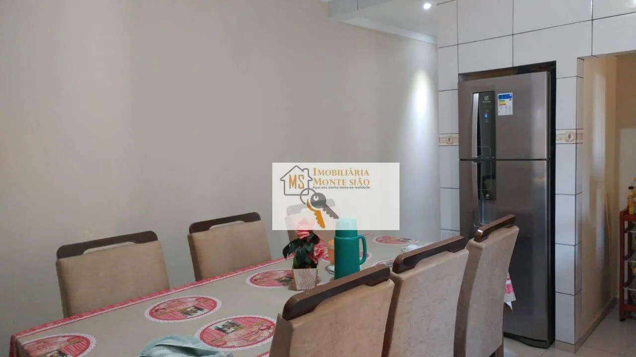 Imagem Sobrado com 4 dormitórios à venda, 190 m² por R$ 530.000,00 - Cidade Soberana - Guarulhos/SP