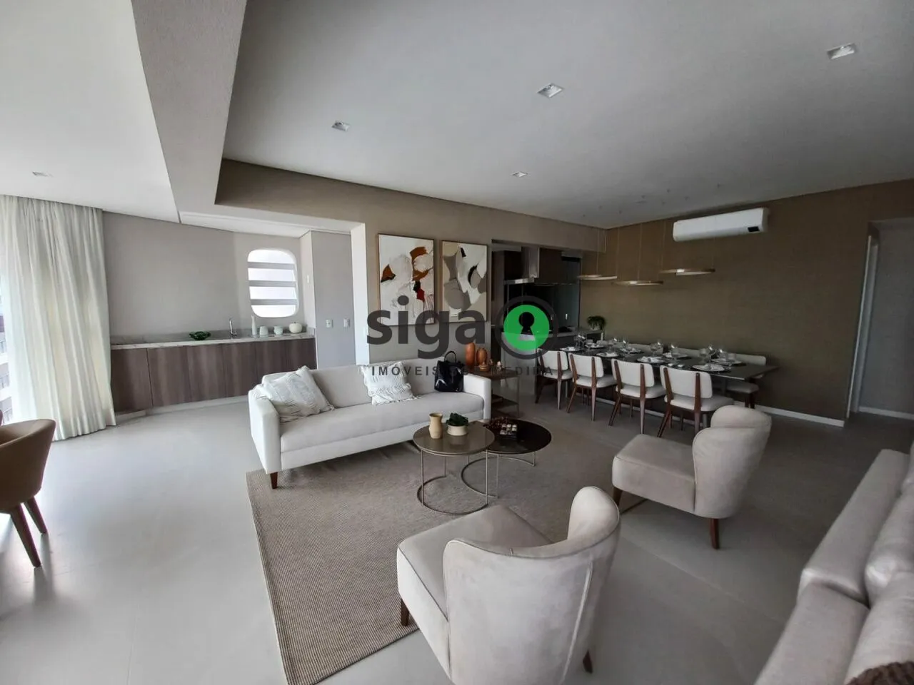 Imagem Apartamento mobiliado 196m² no EZ Parque da Cidade - 3 Suítes, 4 Vagas e Porteira Fechada