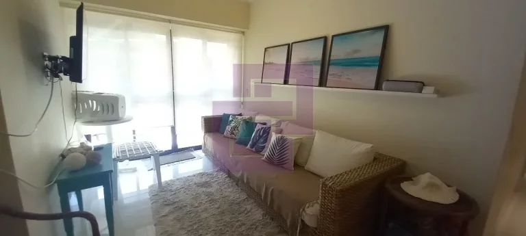 Imagem Enseada. Pé na areia!