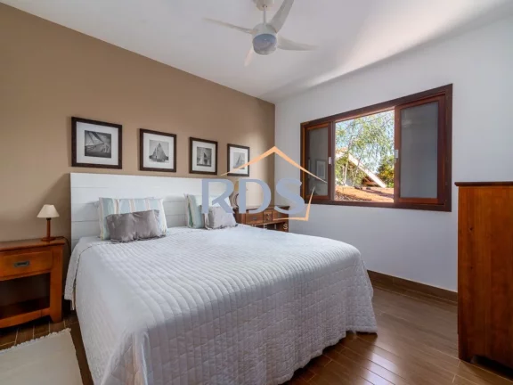 Imagem Lindíssima casa em Atibaia ,porteira fechada ! 350m² 05 suítes