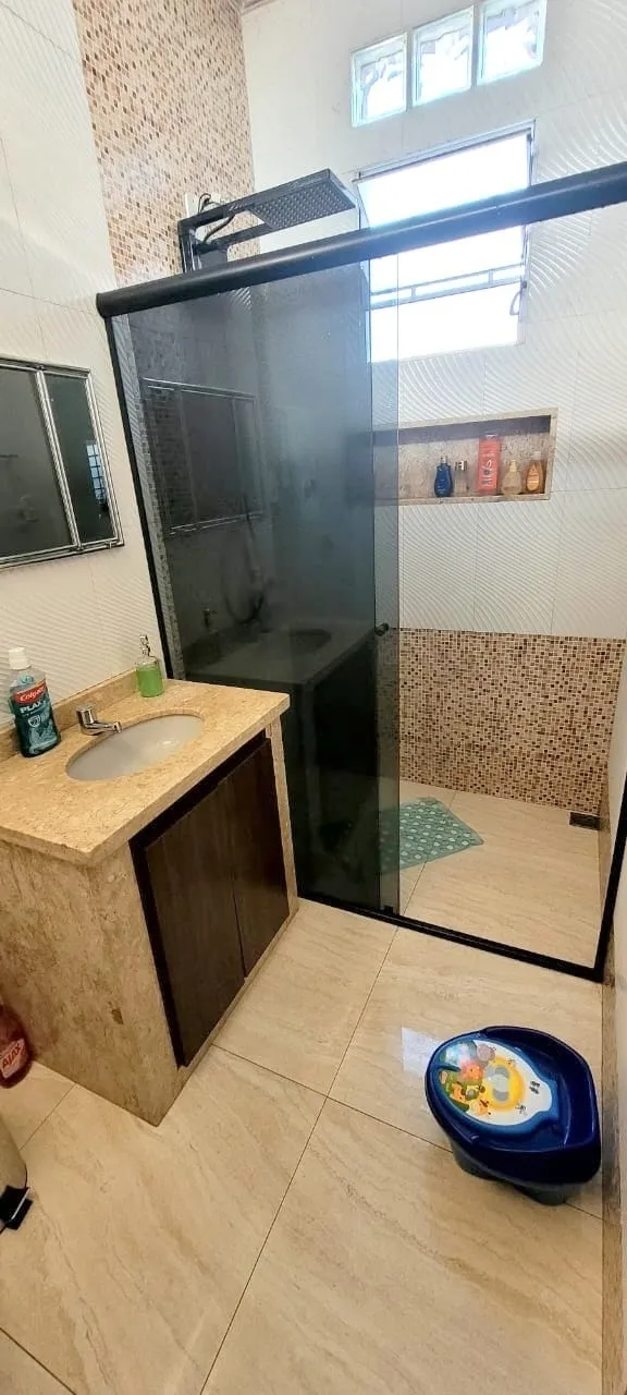 Imagem Sobrado excelente à venda, Parque Residencial Anna Guilhermina Rois Alves, Guaratinguetá, SP