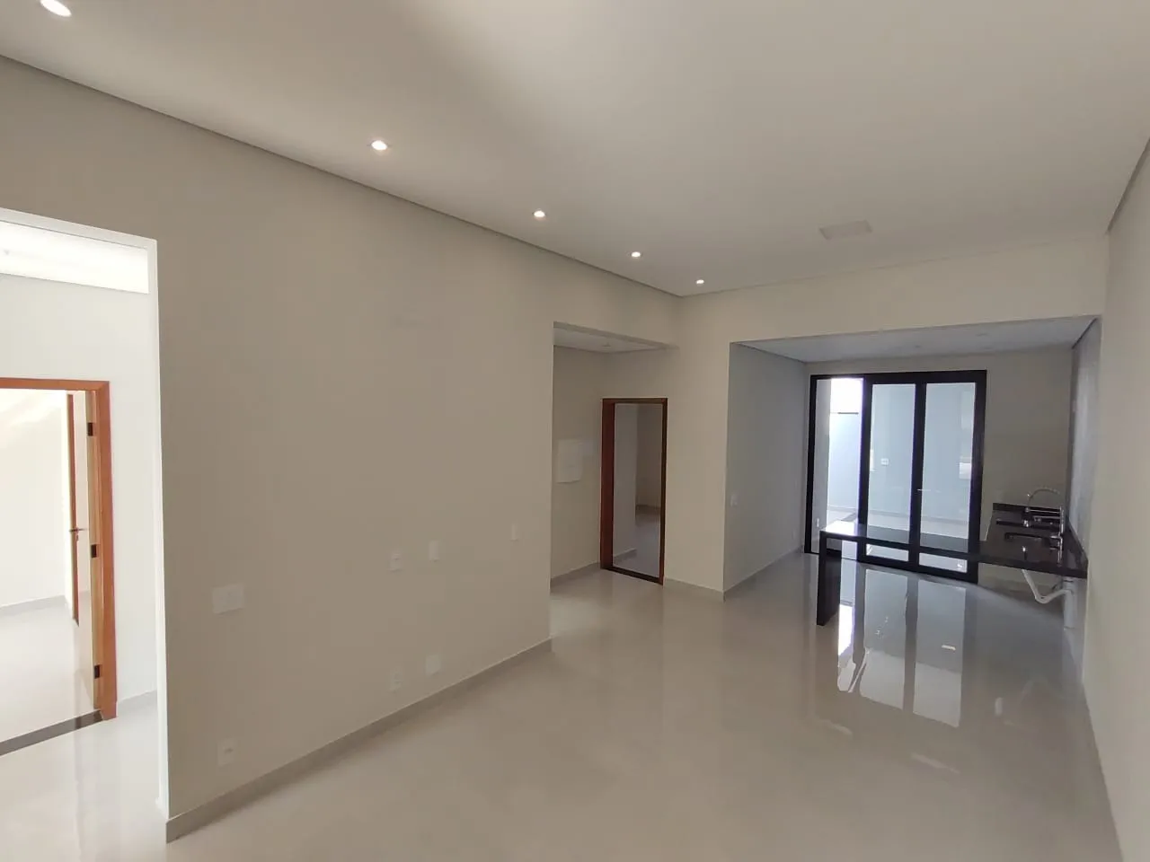 Imagem Oportunidade: Encantadora Casa à Venda no Condomínio Residencial Terras de São Francisco