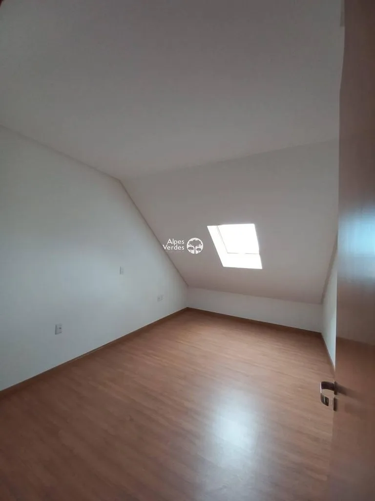 Imagem Vende-se apto próx ao centro de Gramado- 4 Quartos- R$1.730.000,00