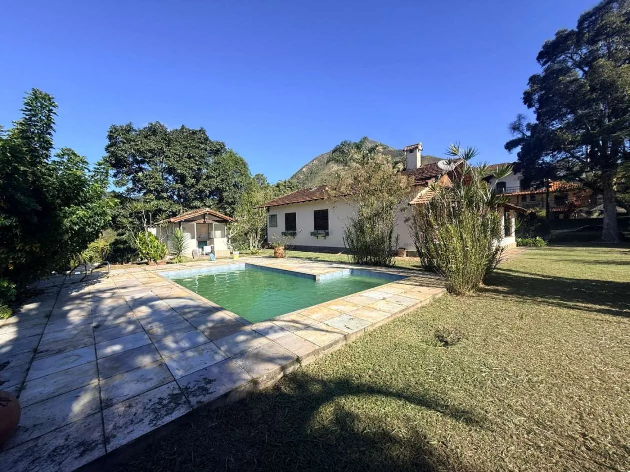 Imagem Casa para Venda em Teresópolis / RJ no bairro Bom Retiro