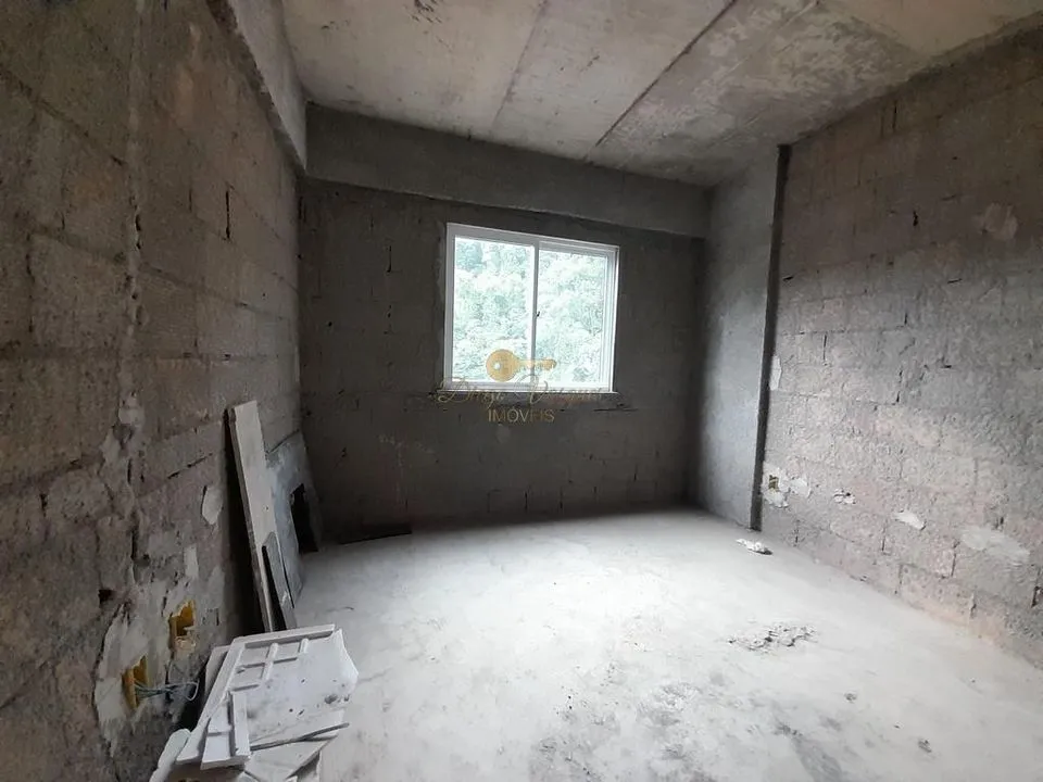 Imagem Apartamento para Venda em Teresópolis / RJ no bairro Várzea