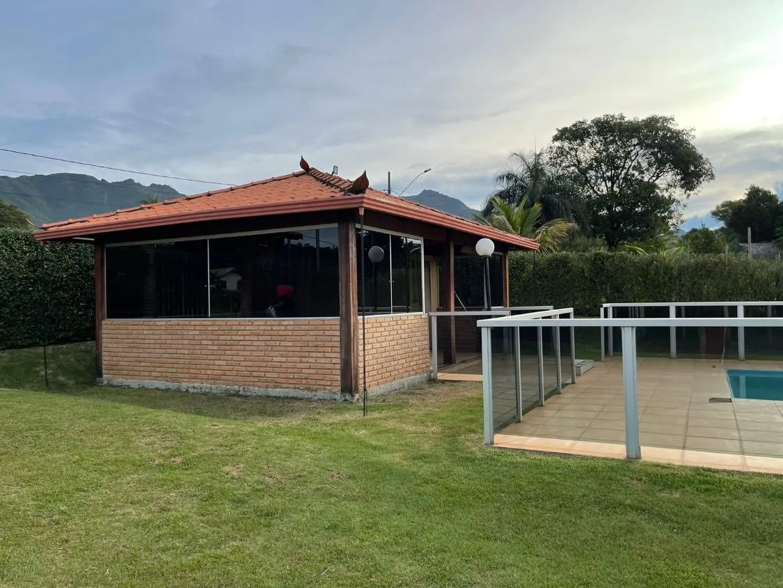 Imagem Vendo um lindo sítio em Igarapé ( 750.000,00 ) com 1.000 m²