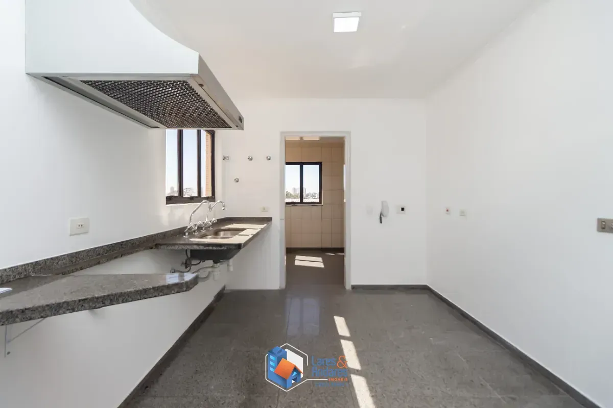 Imagem Apartamento para venda em Jardim Da Saúde com 4 quartos, sendo 2 suítes, 196m²