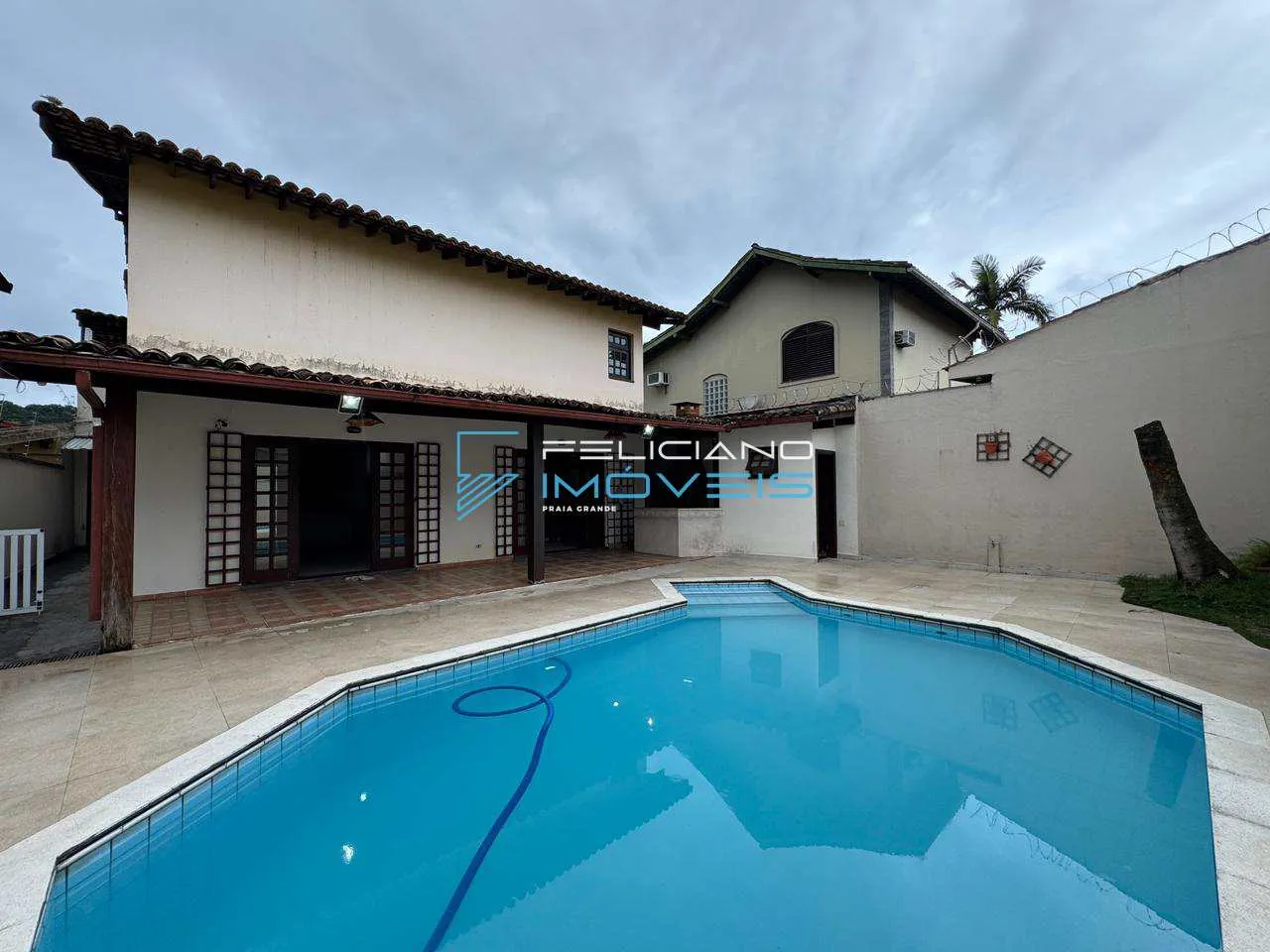 Imagem Sobrado com 4 quartos, Canto do Forte, Praia Grande - R$ 2.85 mi, Cod: 7237