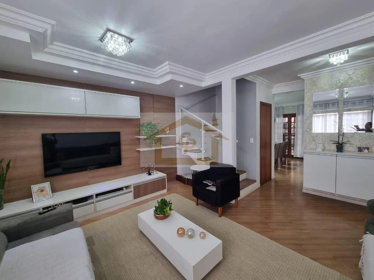 Imagem Casa em Condomínio na Granja Viana - Conforto, Praticidade e Excelente Localização