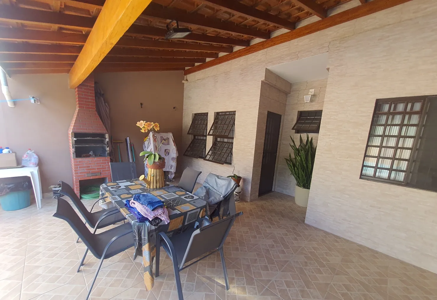 Imagem Sobrado à Venda, Comercial e Residencial Mombaça 1, Pindamonhangaba, SP