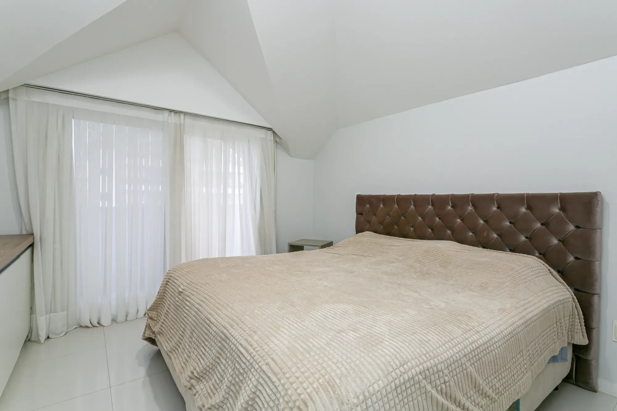 Imagem Casa com 3 Quartos à Venda, 390 m² em Jurerê - Florianópolis