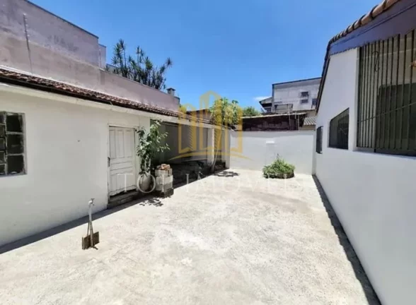 Imagem Casa/Comércio no Centro de Jacareí – Atrás do Parque dos Eucaliptos