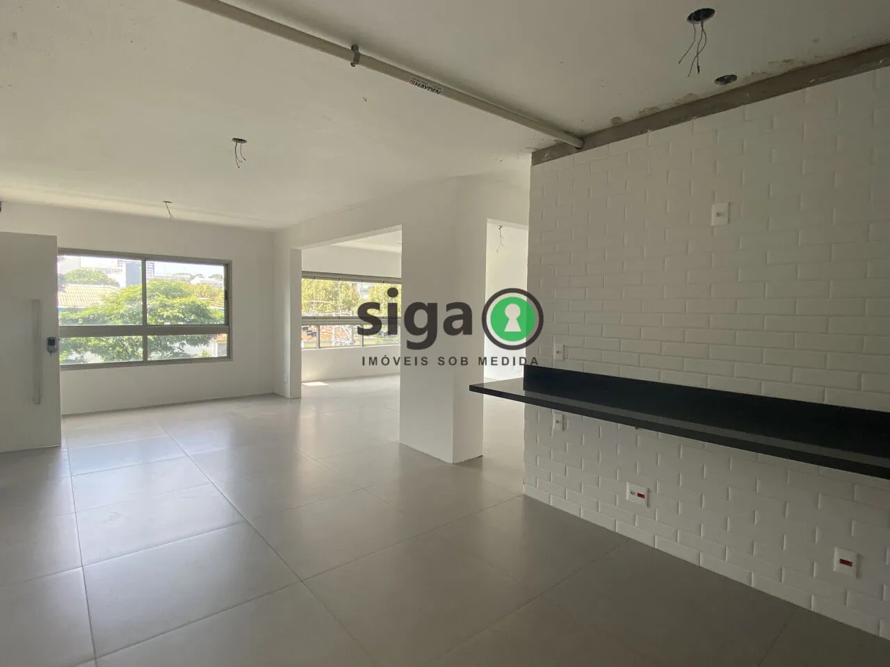 Imagem Apartamento pronto para mudar com Piso a Poucos Passos do Parque Ibirapuera | 3 Suítes e 3 Vagas