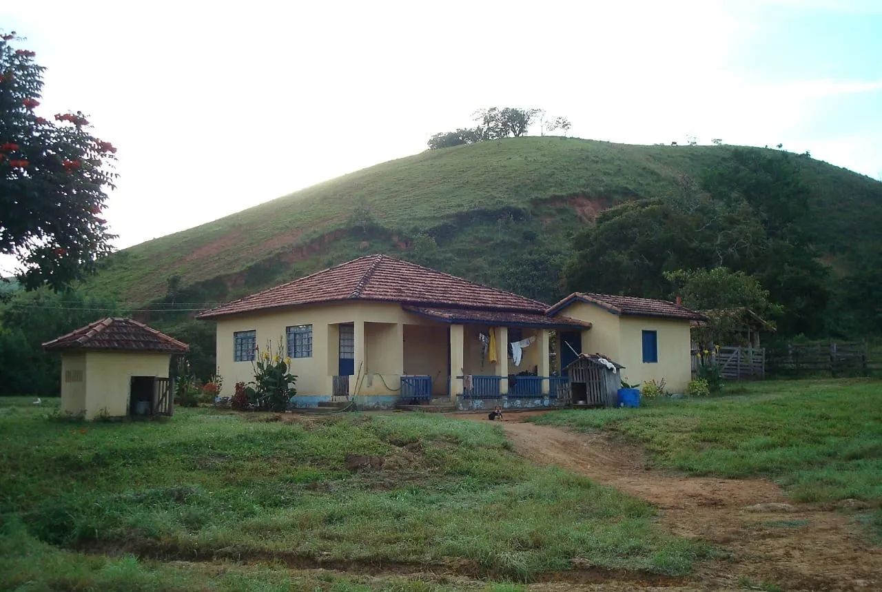 Imagem FAZENDA COMPLETA E ESTRUTURADA PARA PECUÁRIA - 105,5 ALQUEIRES
