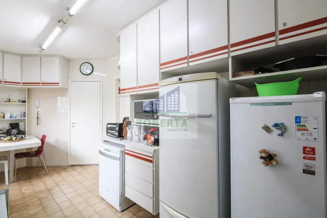 Imagem APARTAMENTO À VENDA EM ITAIM BIBI COM 4 DORMITÓRIOS