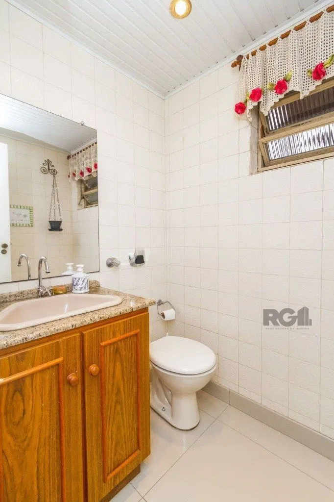 Imagem Casa 4 dormitórios no bairro Espírito Santo
