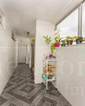 Imagem Apartamento maravilhoso com um pé direito triplo, 104 m² de área útil, sala ampla e arejada com ...