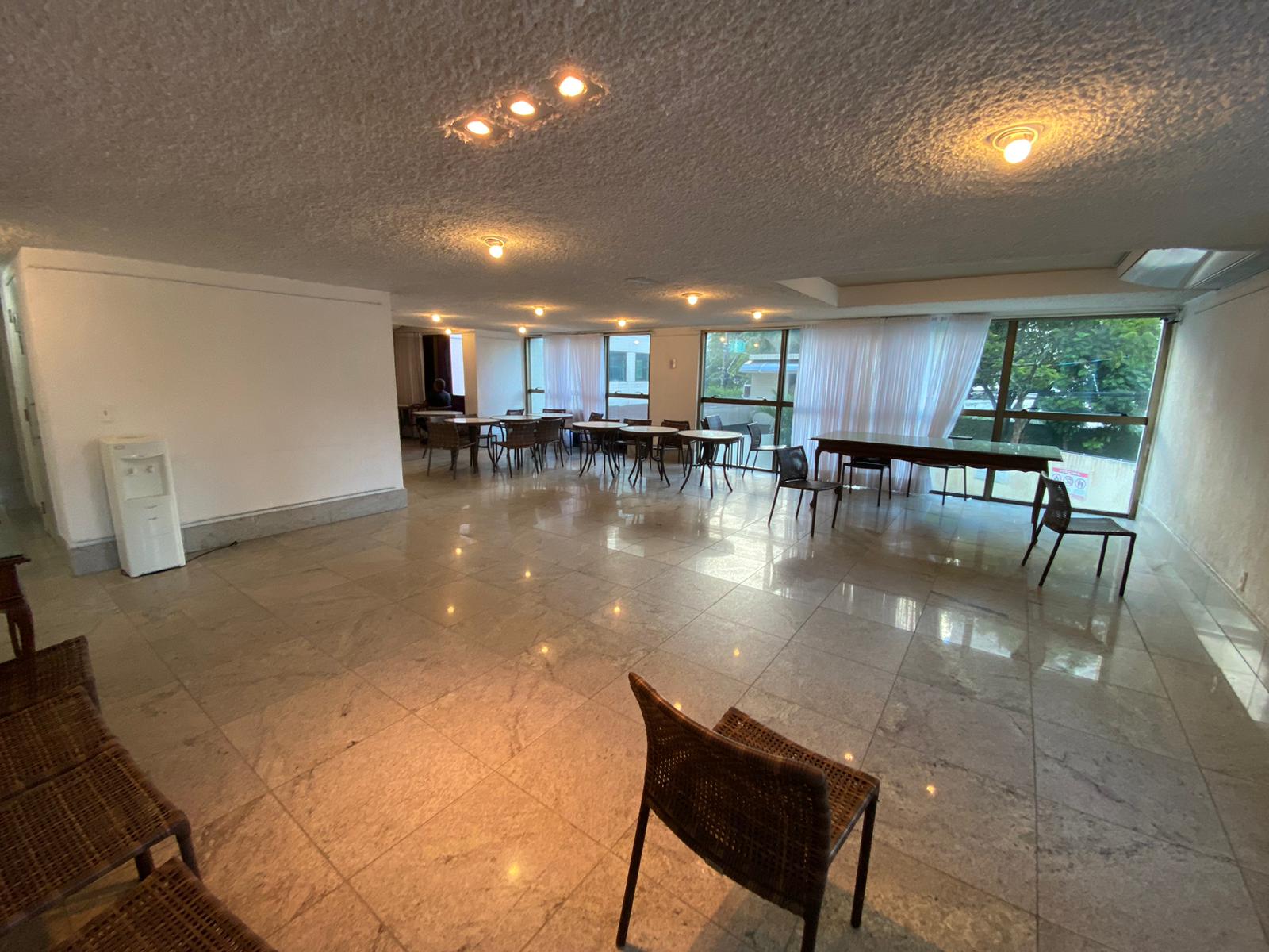 Imagem Apartamento com 4 Quartos à Venda, 165 m² em Encruzilhada - Recife