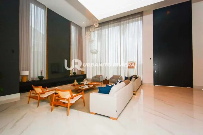 Imagem Residência de Alto Padrão com 6 Suítes, Área Gourmet Completa e Piscina Aquecida
