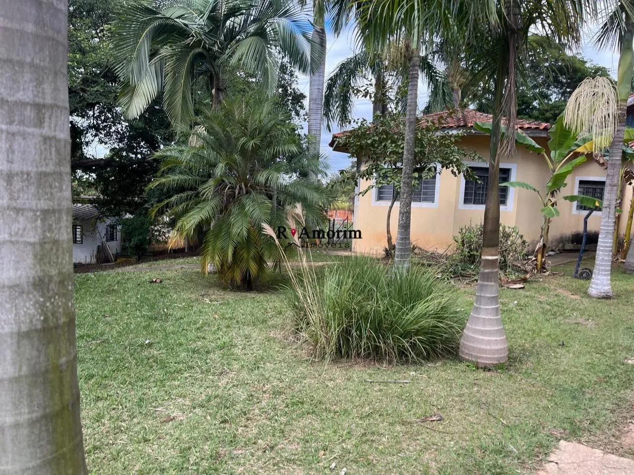 Imagem Terreno a venda em Itu com abundância de água, e área aproximada de 1.000 metros