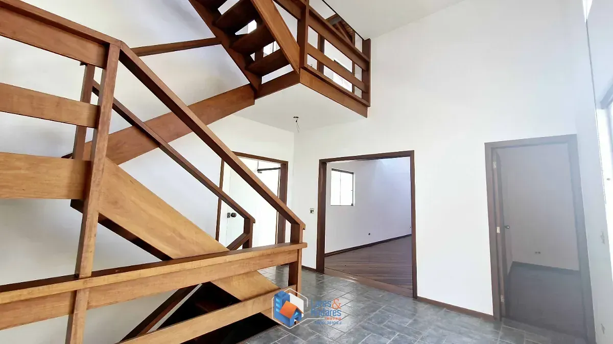 Imagem Casa para venda em Tremembé com 4 quartos, sendo 2 suítes, 473m²
