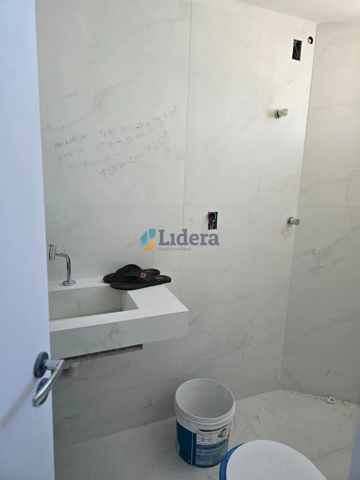 Imagem Apto Alto Padrão - 80m² - 3 quartos - 1 suite - Móveis projetados - em Manaíra, João Pessoa/PB